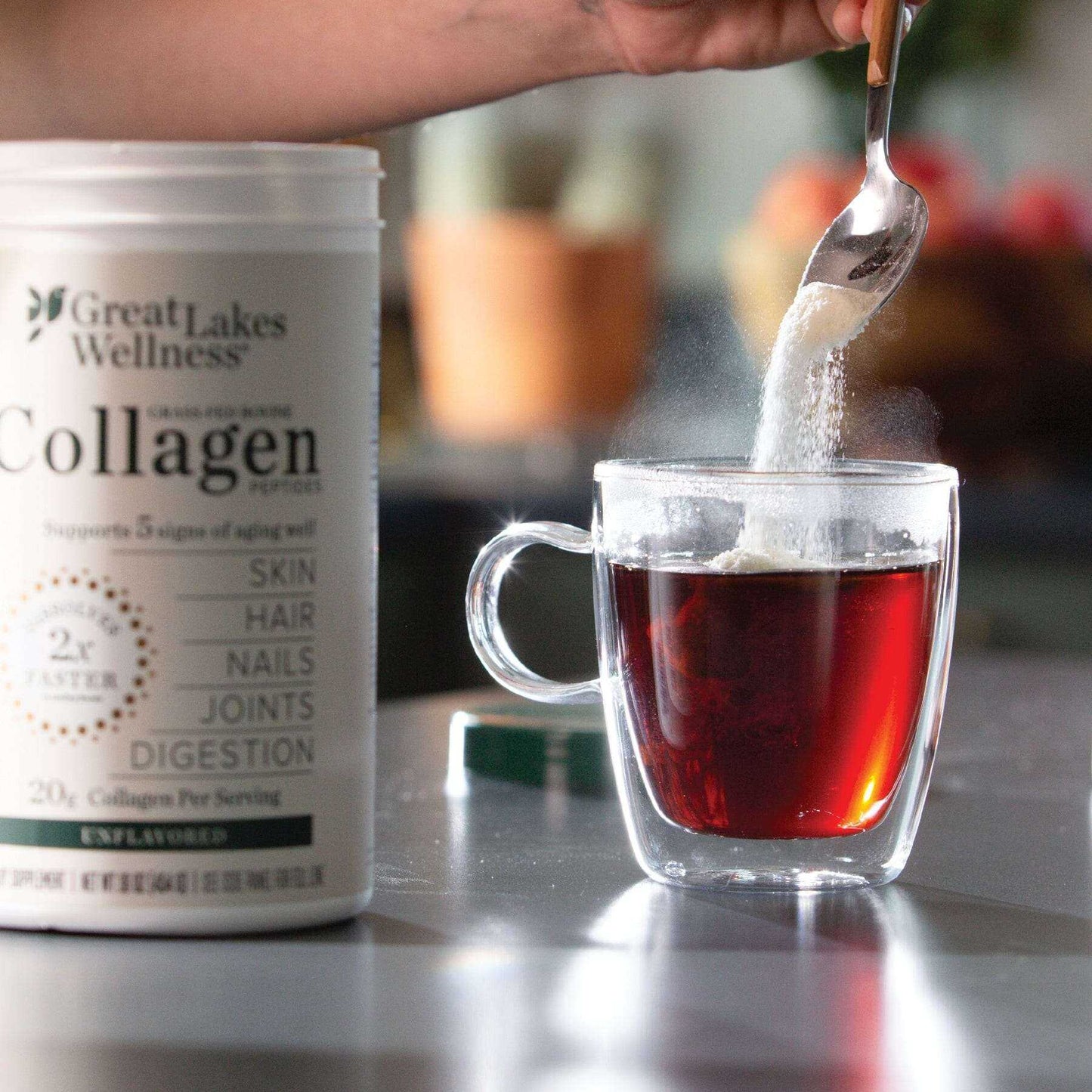 Collagen Peptides до чаша с топла напитка